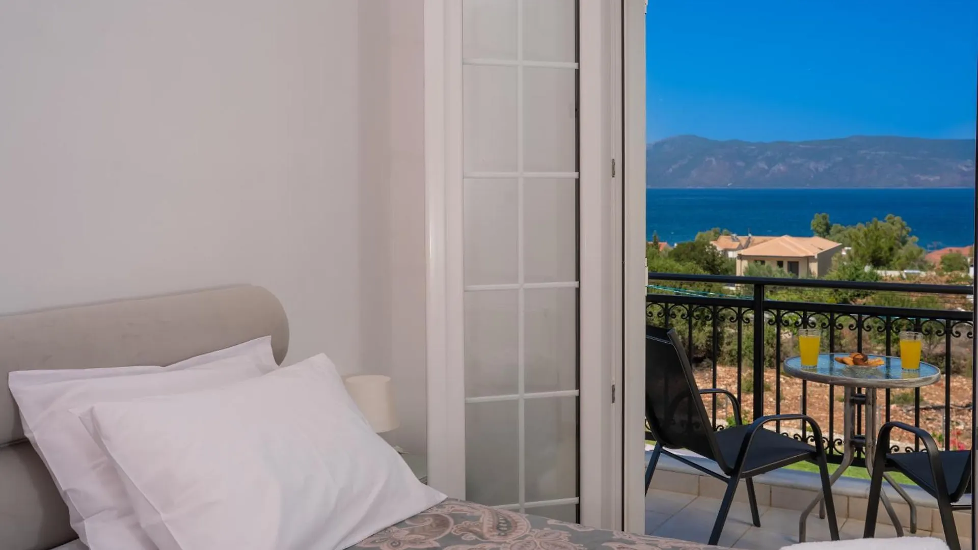 Blue Villa Sami